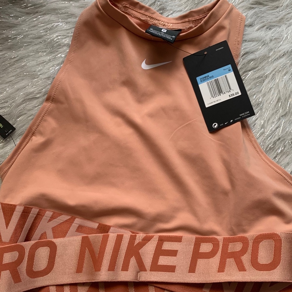 BRAND NEW WITH TAGS NIKE PRO TRAINING CROP